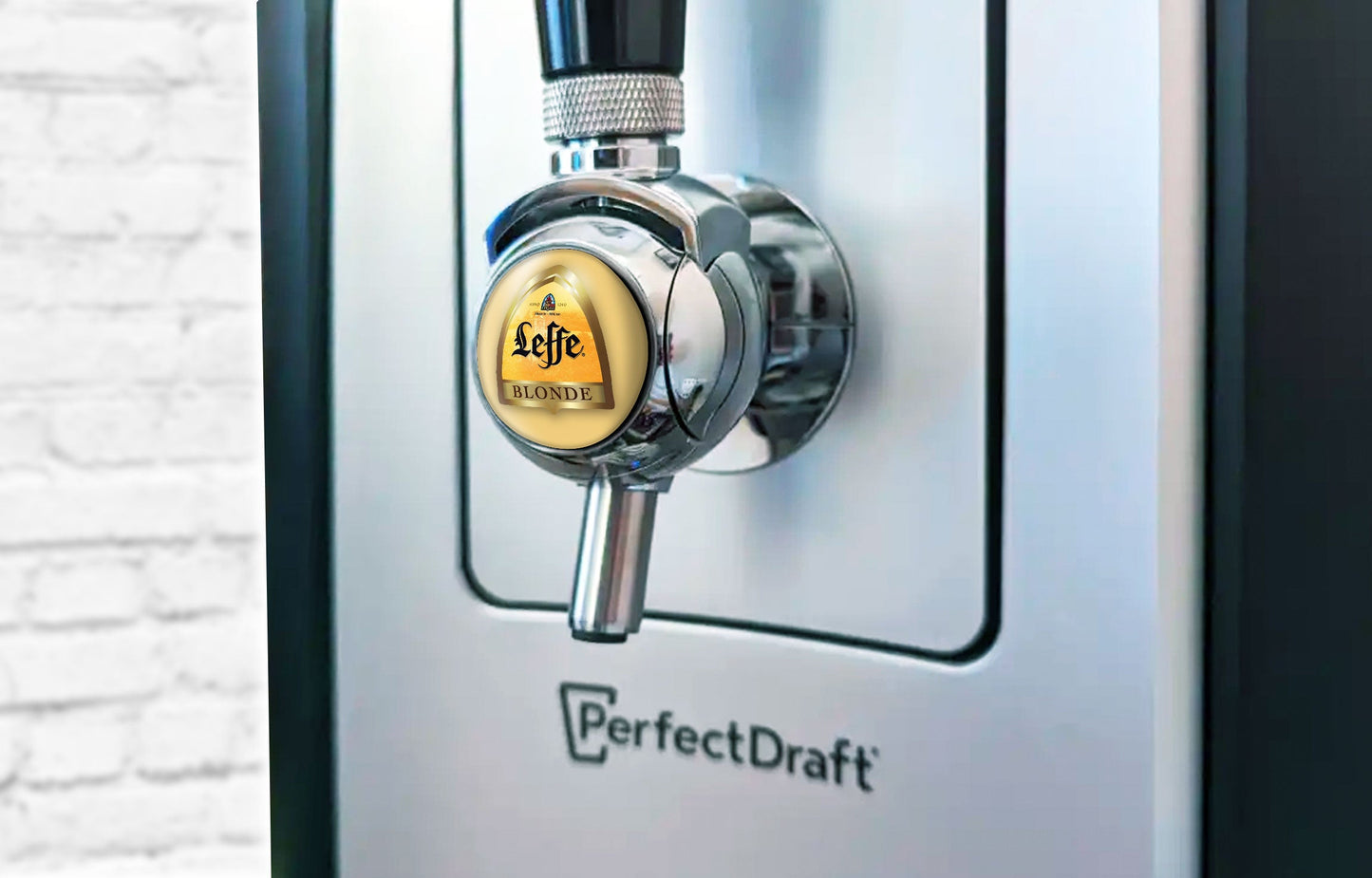Leffe Blonde Perfect Draft Pro Medallion