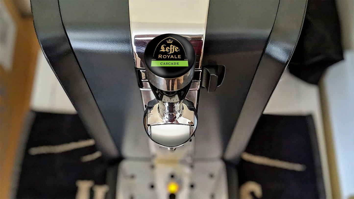 Leffe Royale Cascade Perfect Draft Medallion Magnet