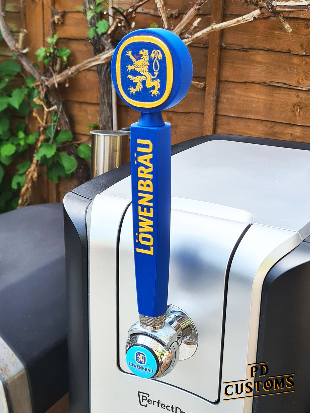 Lowenbrau Perfect Draft Tap Handle