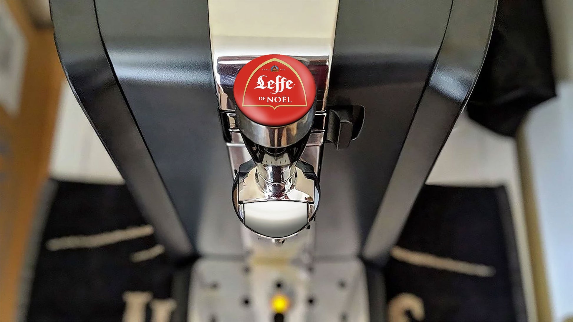 Leffe Christmas Perfect Draft Medallion